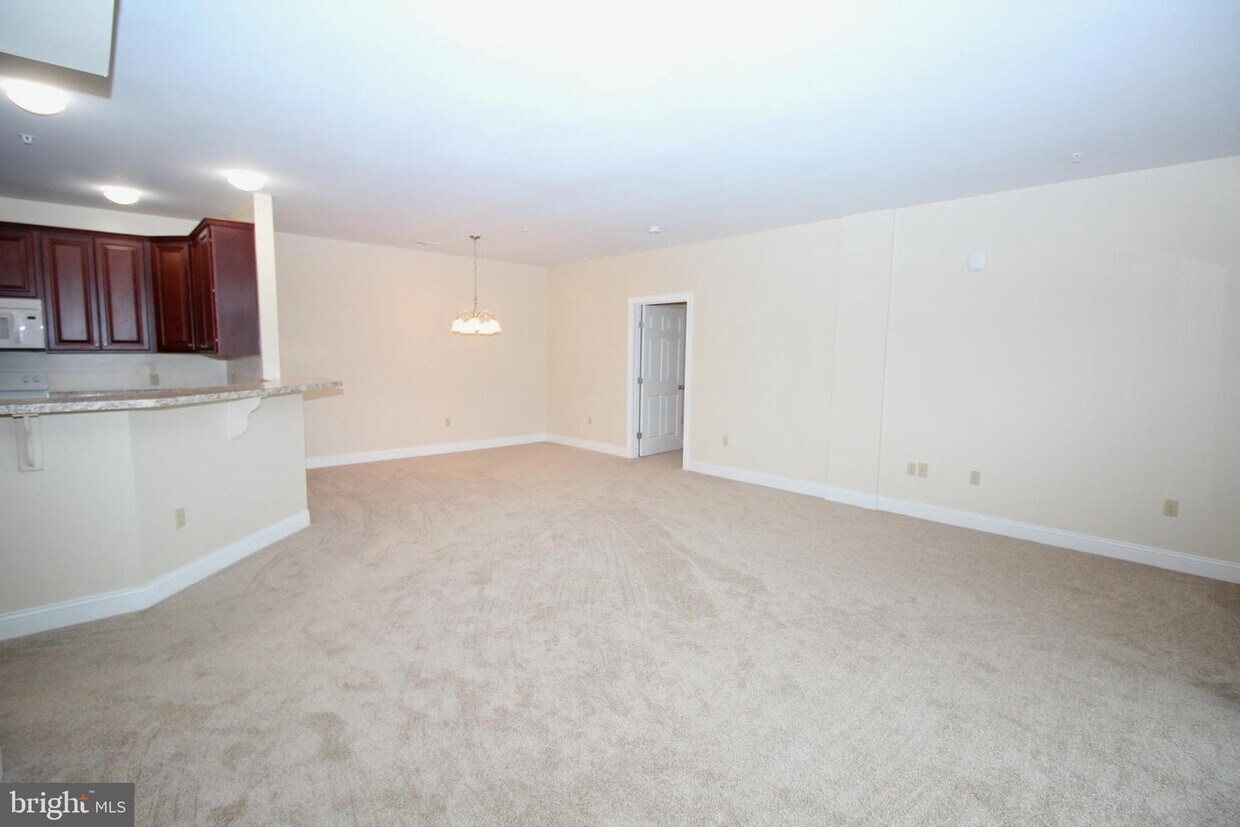 Primary Photo - 1665 Kenton Rd