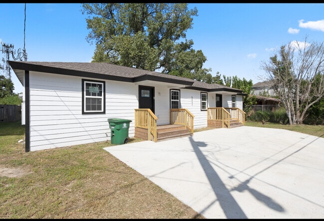 Building Photo - 5031 Mallow St