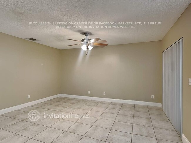 Building Photo - 450 SW 182nd Way