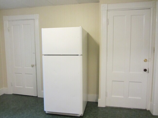 Building Photo - 53 Summer St