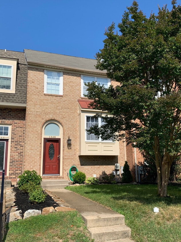 Primary Photo - 1348 Cox Cove Ct