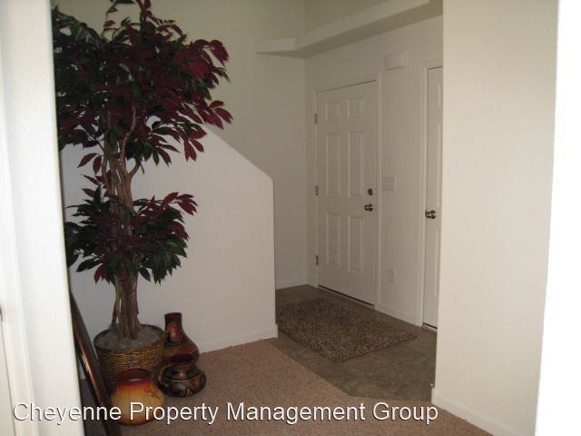 Building Photo - 4 br, 3 bath House - 3925 Gunsmoke Road