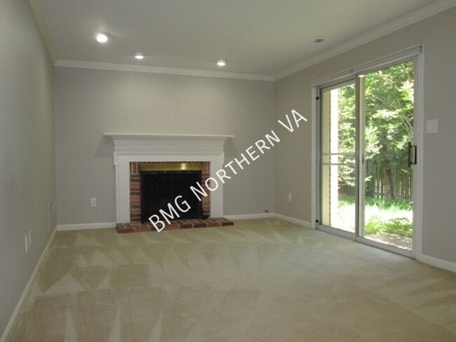Building Photo - 21108 Twinridge Square