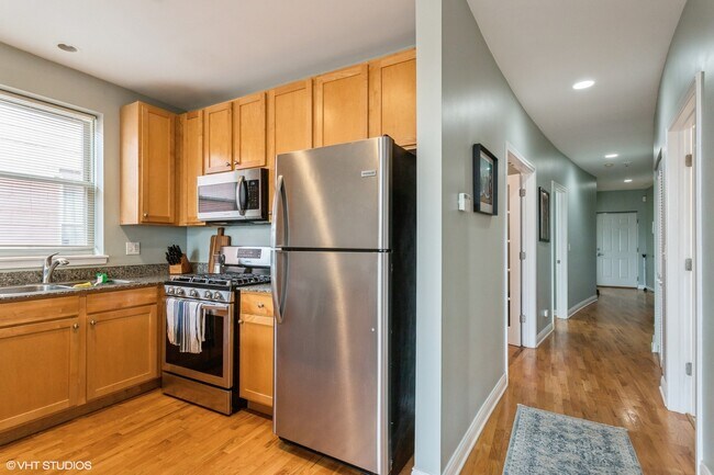 Foto del edificio - 2815 W Howard St