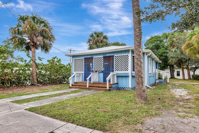 Foto del edificio - 922 SE Bayou Ave