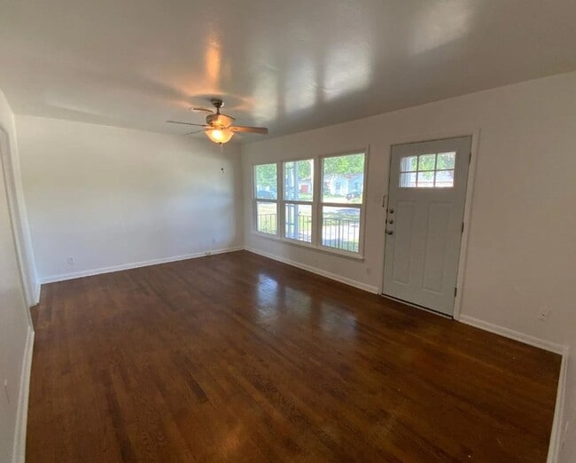 Building Photo - AVAILABLE MID APRIL ; APPLY TODAY AT OUR WEBSITE!!