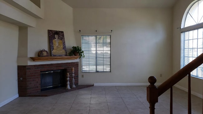 Building Photo - 1213 Jasmine St