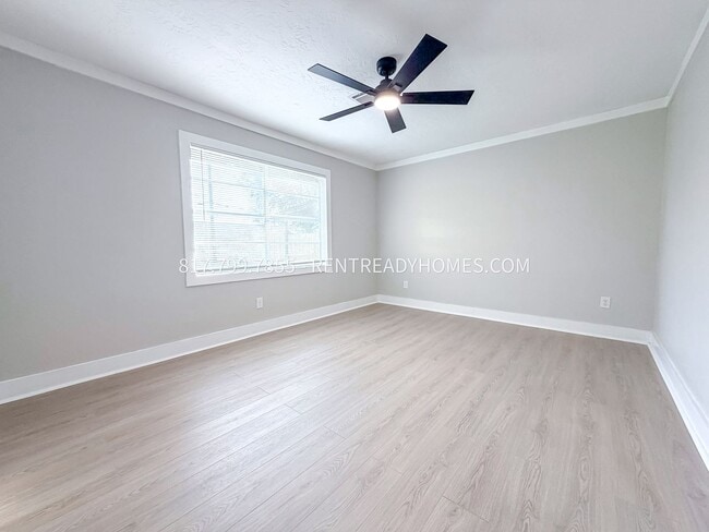Building Photo - 2418 Kingsdale Dr