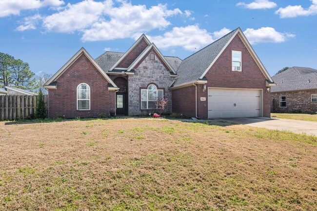 Building Photo - Charming 3-Bedroom Home for Rent in Fayett...