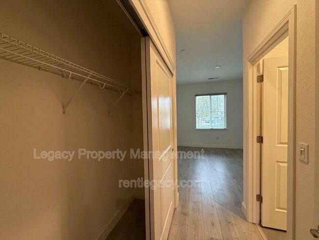 Building Photo - 8441 Ponta Delgada Dr