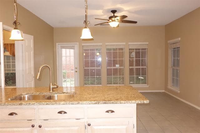 Building Photo - 577 Raintree Cir