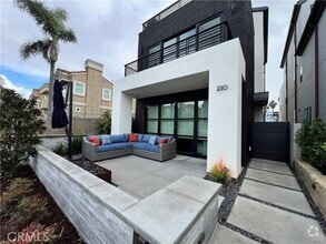 Building Photo - 230 2nd St