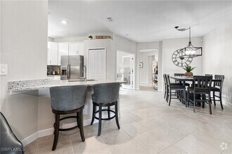 Building Photo - 14028 Hunter Oak Dr