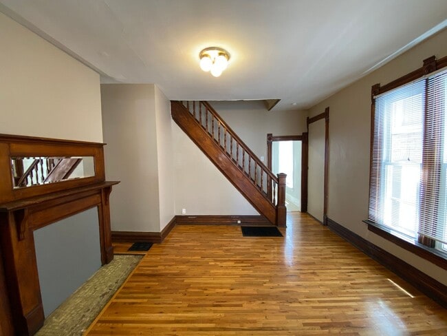 Building Photo - W 8th Ave 227-229 HHR