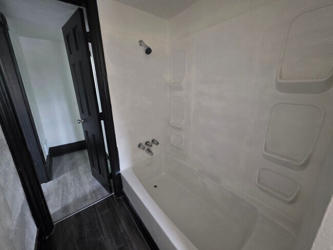 Foto del edificio - Updated 1 bedroom 1 bath for rent in Arlington!