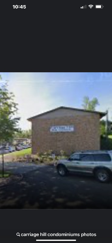 Primary Photo - 1065 Carriage Cir