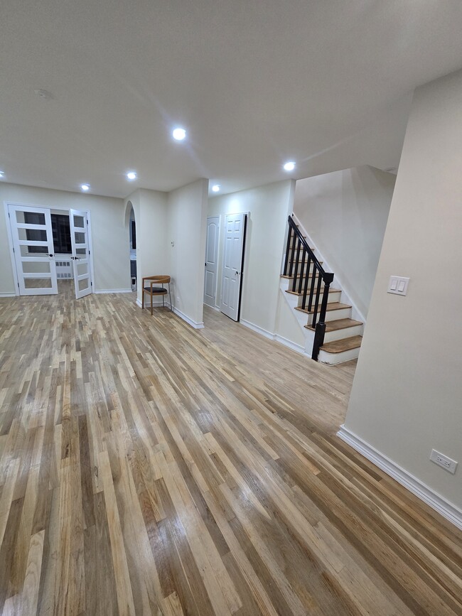 Building Photo - 5028 65th Pl