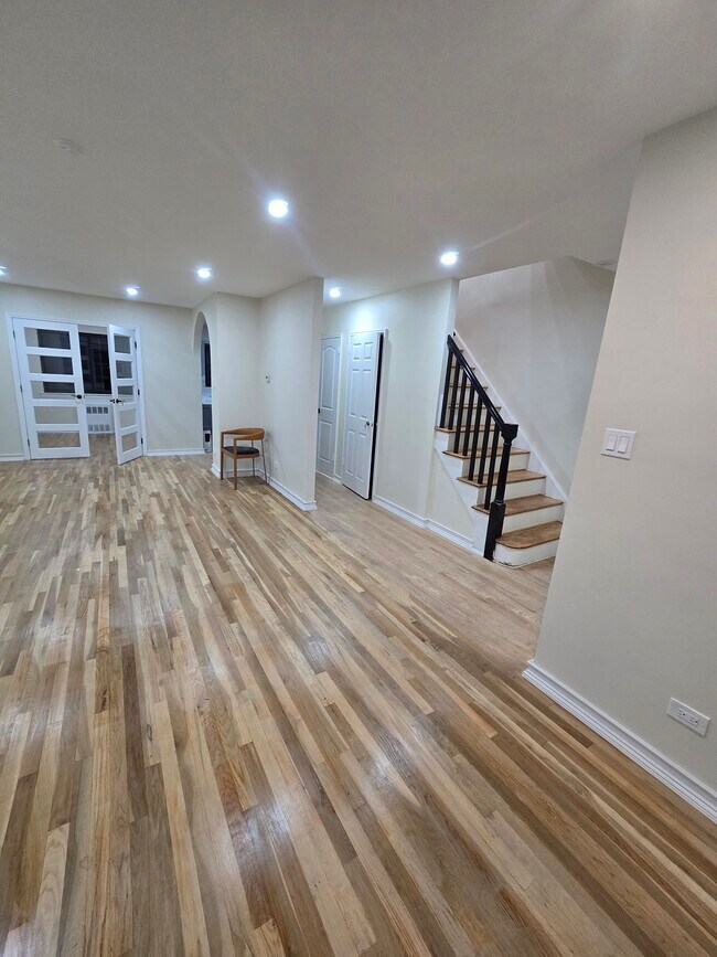 Foto del edificio - 5028 65th Pl