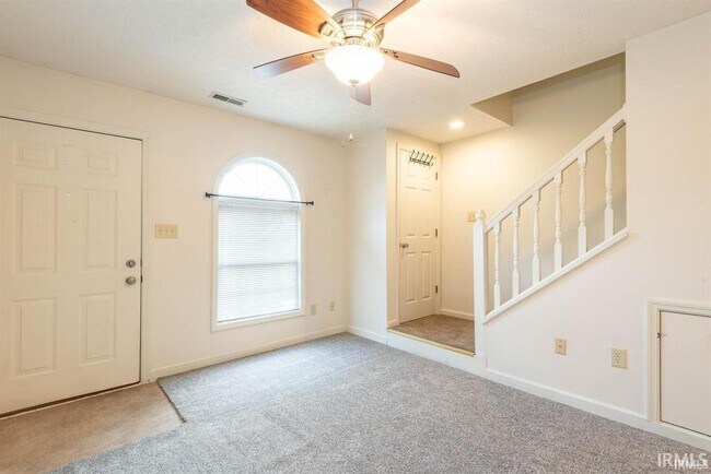 Foto del edificio - 757 E Sherwood Hills Dr