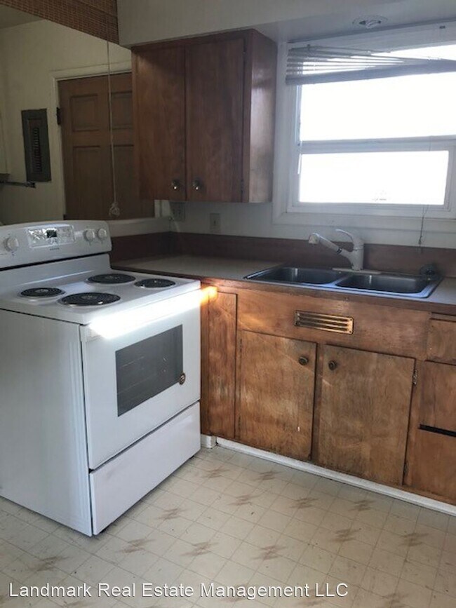 Building Photo - 2 br, 1 bath House - 2322 Iron