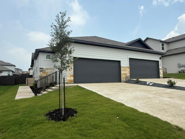 Building Photo - 170 Schrader Dr