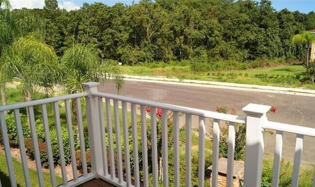 Building Photo - 4 Bedroom 3.5 Bath Townhome in The Reserve...