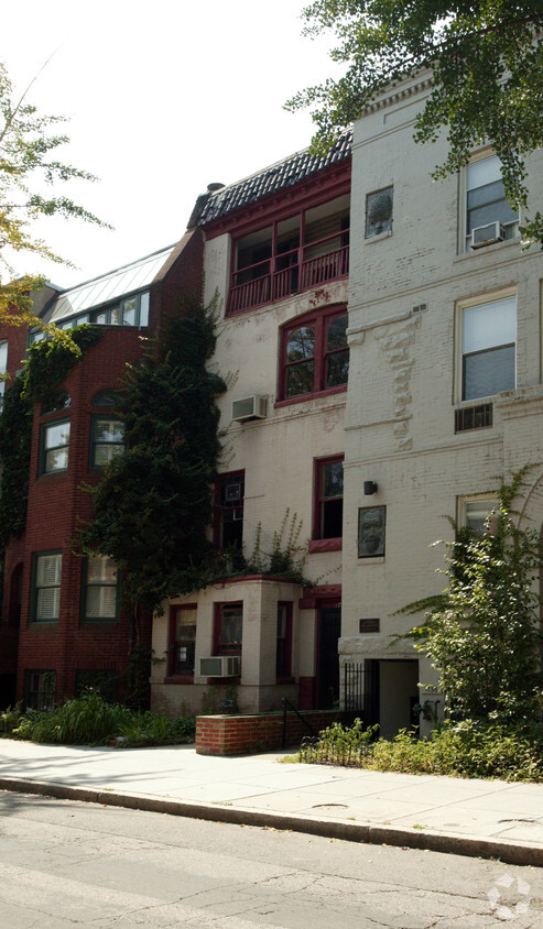 Building Photo - 1734 Corcoran St NW