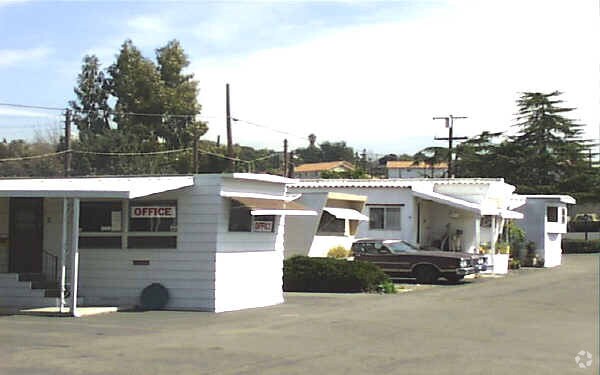 Building Photo - The Vista Terraces