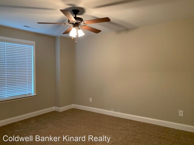Building Photo - 2 br, 2.5 bath House - 2299 Shady Lane