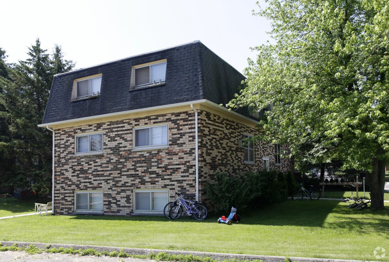 Building Photo - 2231 Fairland Dr