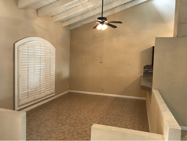 Building Photo - 4001 W Thunderbird Rd