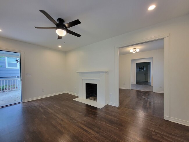 Building Photo - Live Stylishly in History — Professionally...
