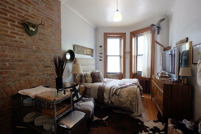 Building Photo - 555 W 152nd St