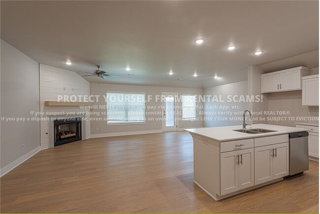Building Photo - 617 Wagon Wheel Ave
