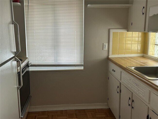 Foto del edificio - 215 24th Ave N