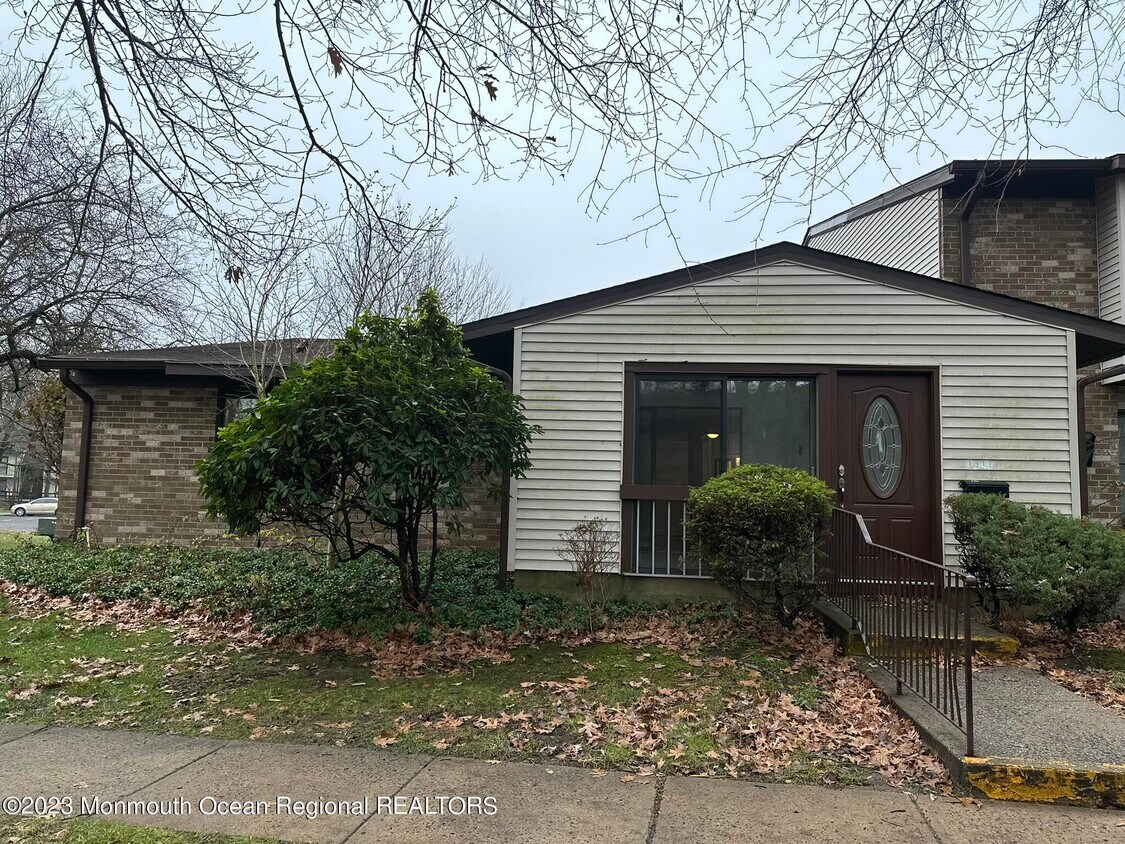 131 Amberly Dr, Manalapan, NJ 07726 House Rental in Manalapan, NJ