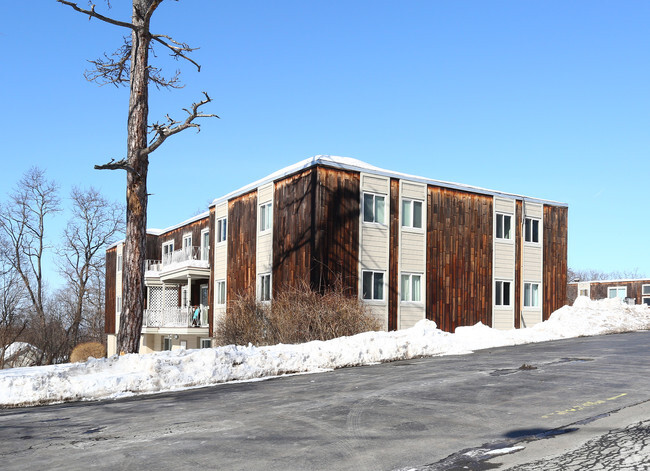 Building Photo - Brafferton Square Apartments