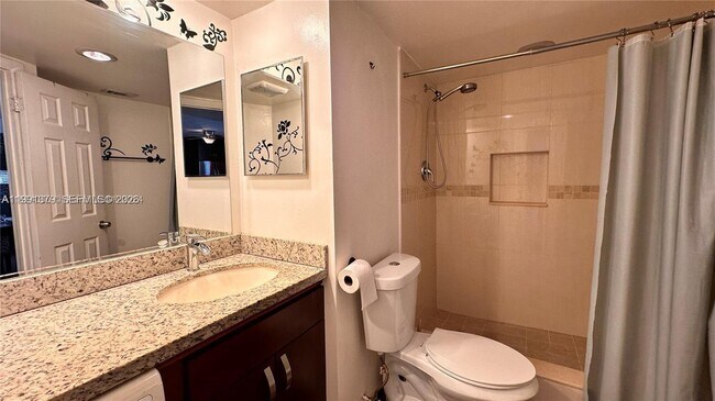Foto del edificio - 3703 NE 166th St