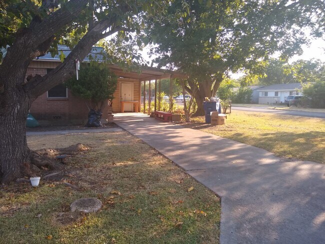 Foto del edificio - 513 Mary St