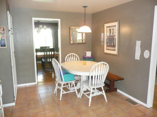 Building Photo - 15590 NW Oakhills Dr