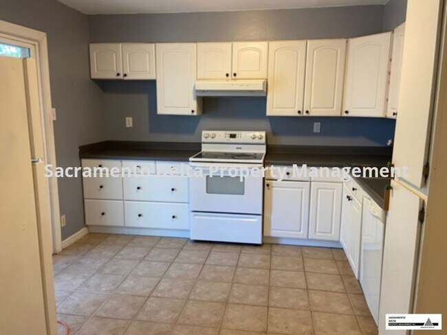 Foto del edificio - Updated 3 Bedroom Townhome in North Tahoe Park