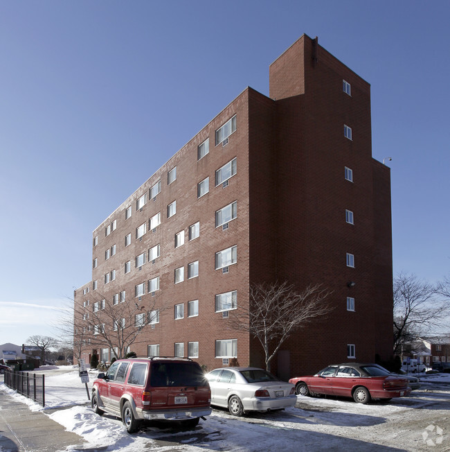 Building Photo - Lockwood Plaza Apartments