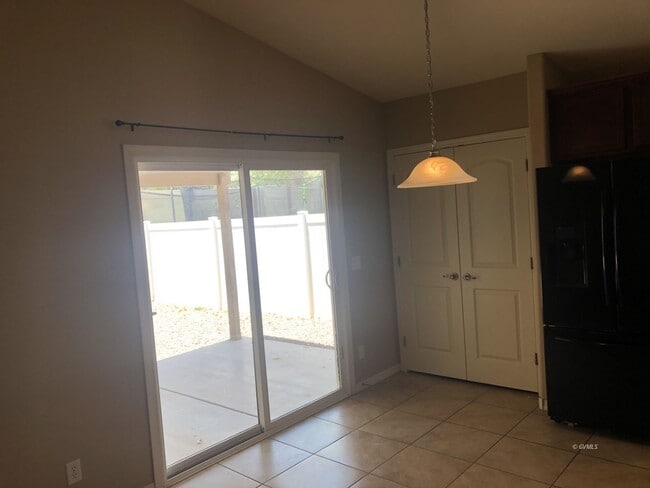 Building Photo - 1294 Kelson Pl
