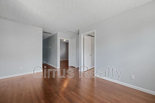 Foto del edificio - 1021 32nd St