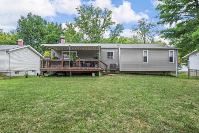 Foto del edificio - 751 Windingpath Ln
