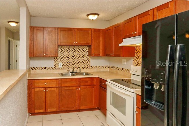 Foto del edificio - 4204 W Bay View Ave