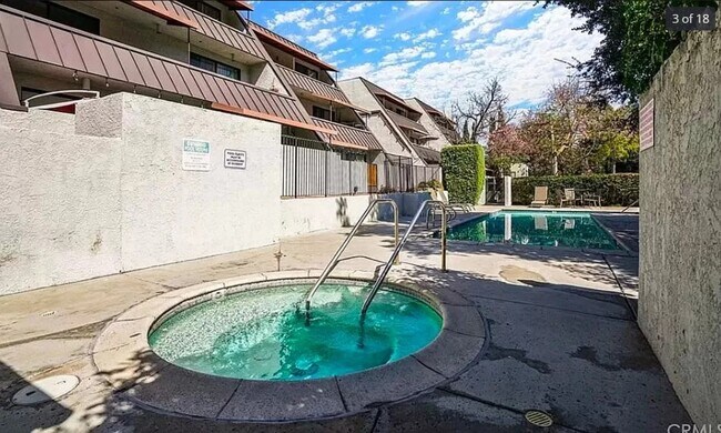 Foto del edificio - 314 Monterey Rd