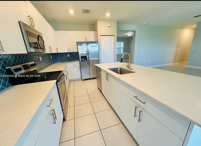 Foto del edificio - 16740 SW 290th Ln