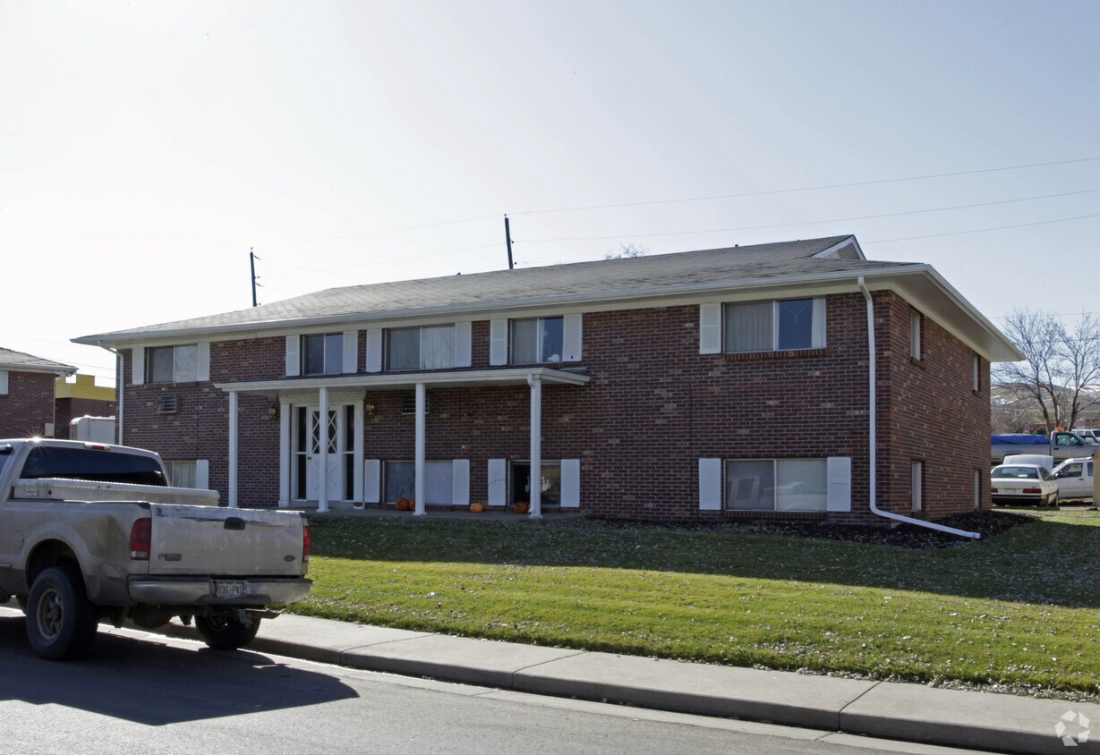 Building Photo - 12131 W Nevada Dr