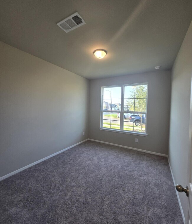 Foto del edificio - 27502 Clear Breeze Dr